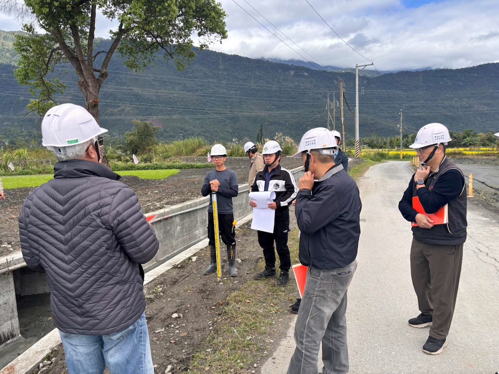 工程督導小組至工地現場督導工程品質施工與設計是否與圖相符