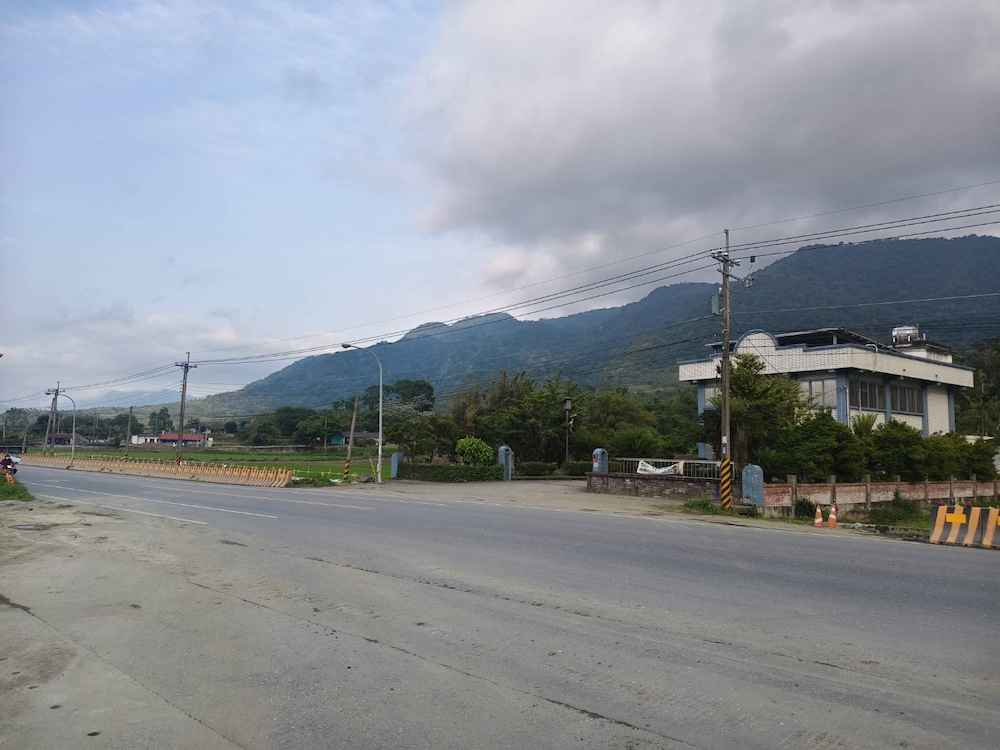 現況相片(分隔島未設置迴轉開口)