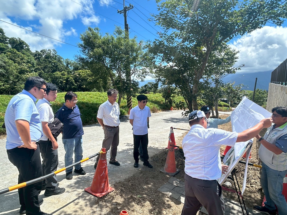 聽取六十石山供水改善工程成果報告