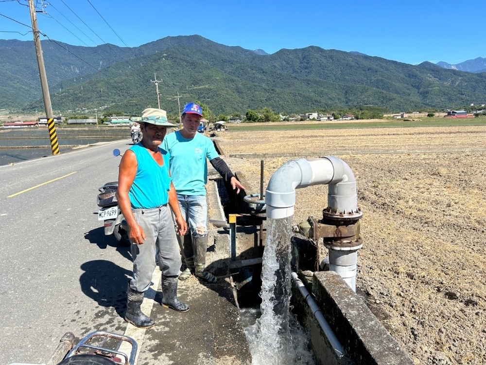 農水署啟動竹田圳幹線1號井抽水補助灌溉