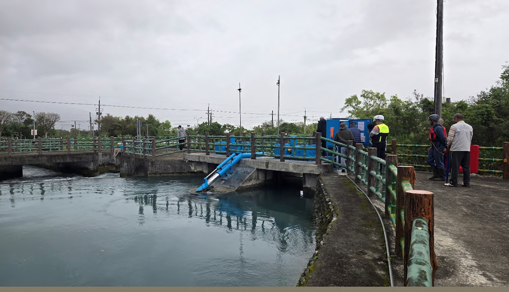 豐田圳沉砂池水門啟閉操作