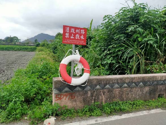 吉安大圳定點建置救生圈和繩索12處3