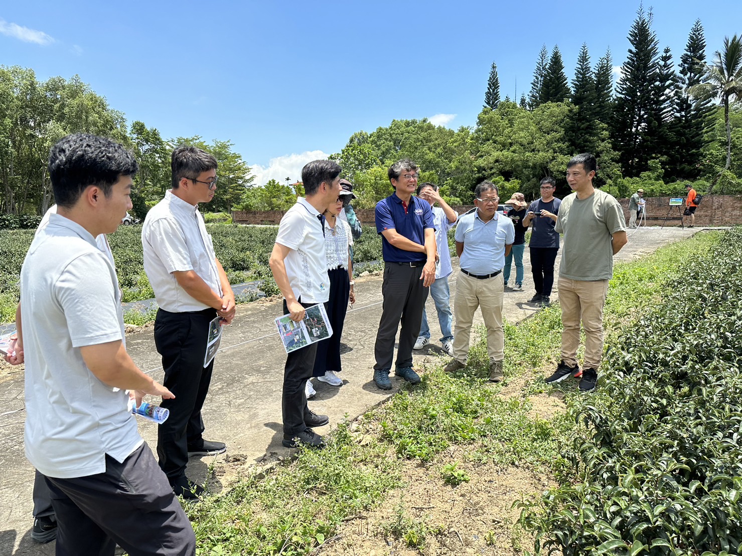 署長視察舞鶴台地及長良有機集團栽培區擴大服務推動情形3